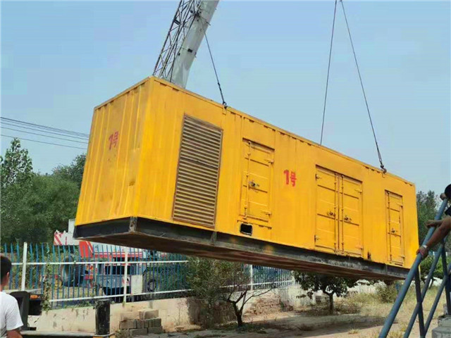 铜梁300KW柴油发电机组油耗是多少?