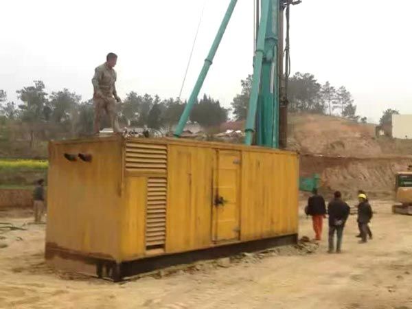 铜梁如何判断水冷式机油散热器密封件是否需要更换？