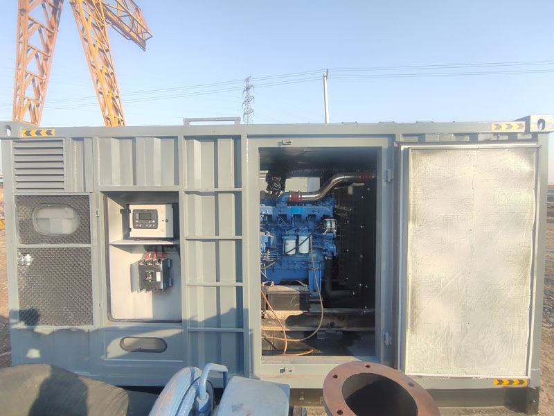 铜梁柴油发电机组的机油多久更换一次比较合适？